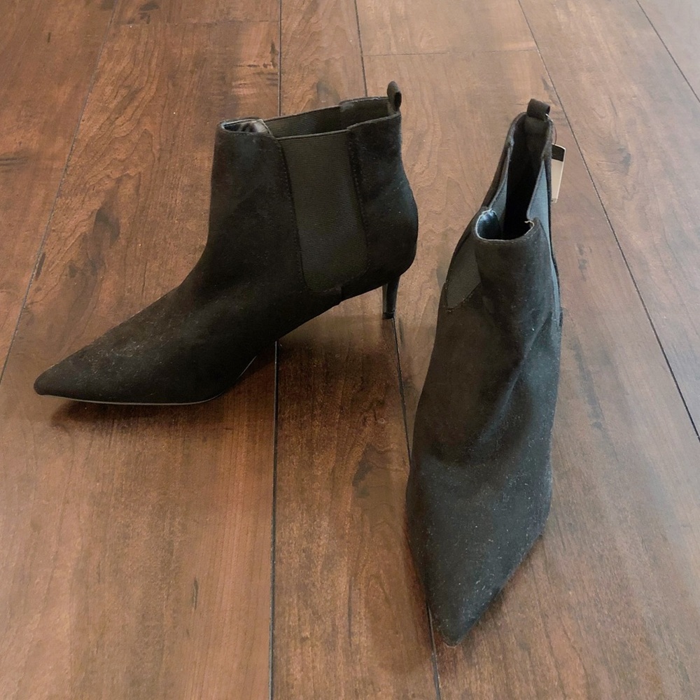 Primark: Black Suede-like Booties w heel — Size 9